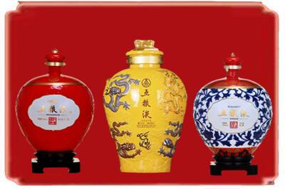 柳州烟酒回收五粮液各种摆件.jpg